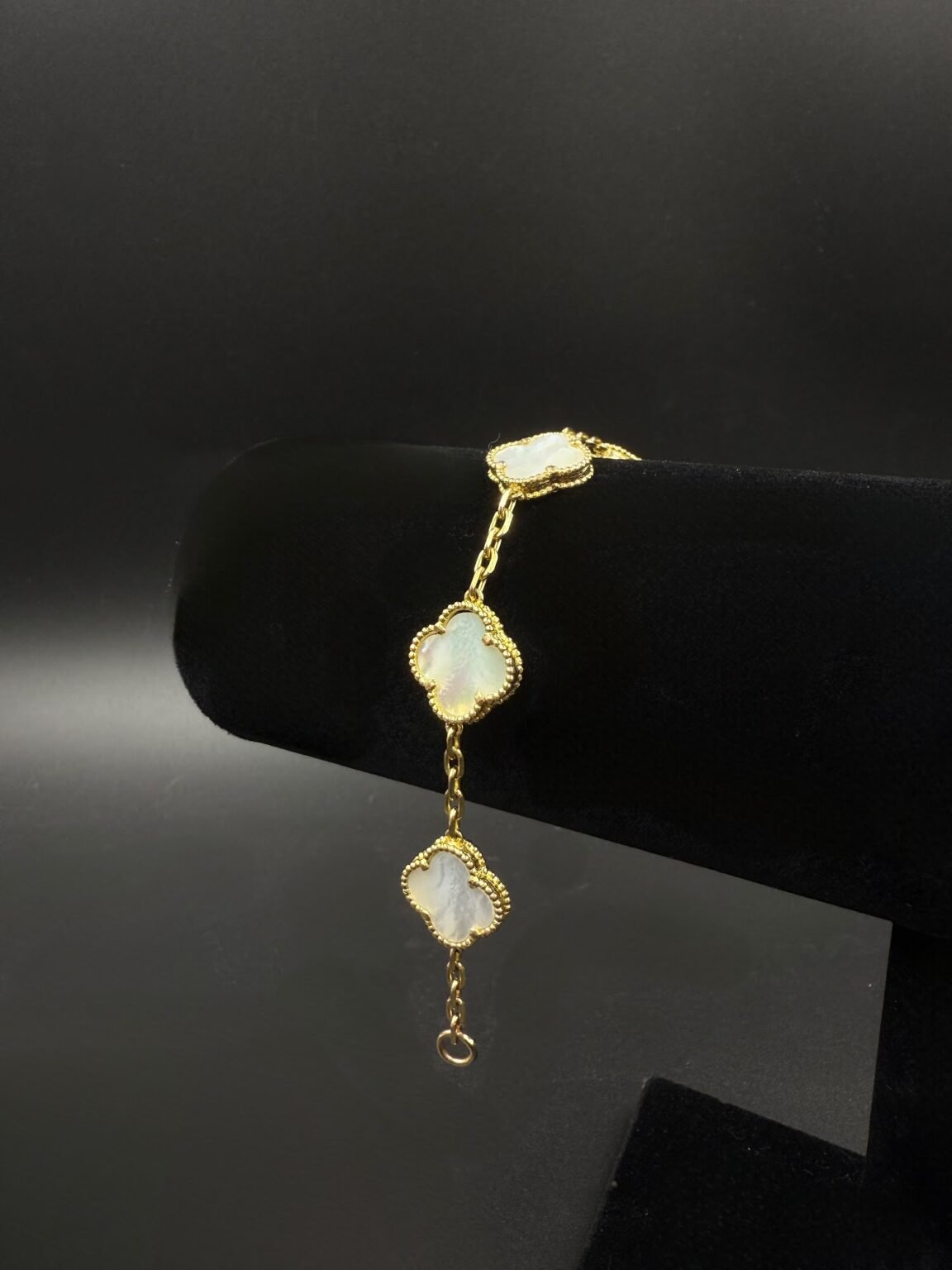 10k gold clover bracelet