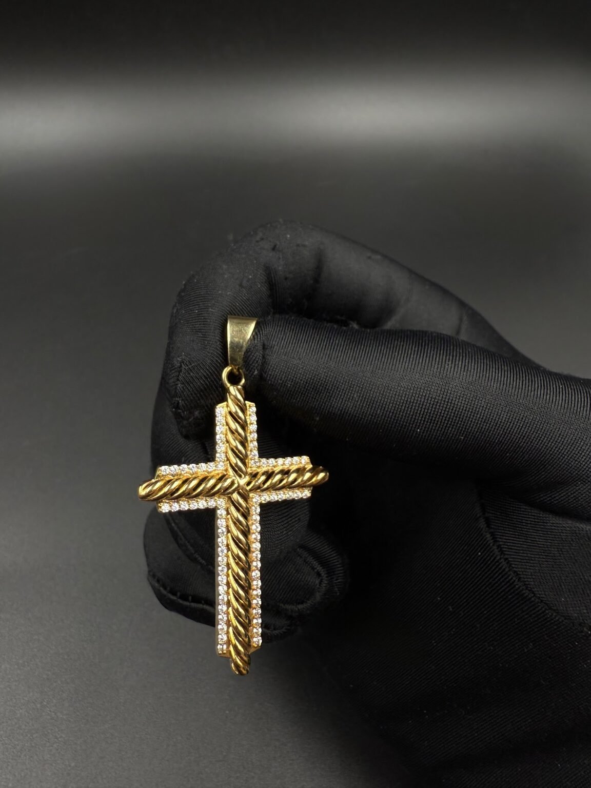 10k gold cross pendant