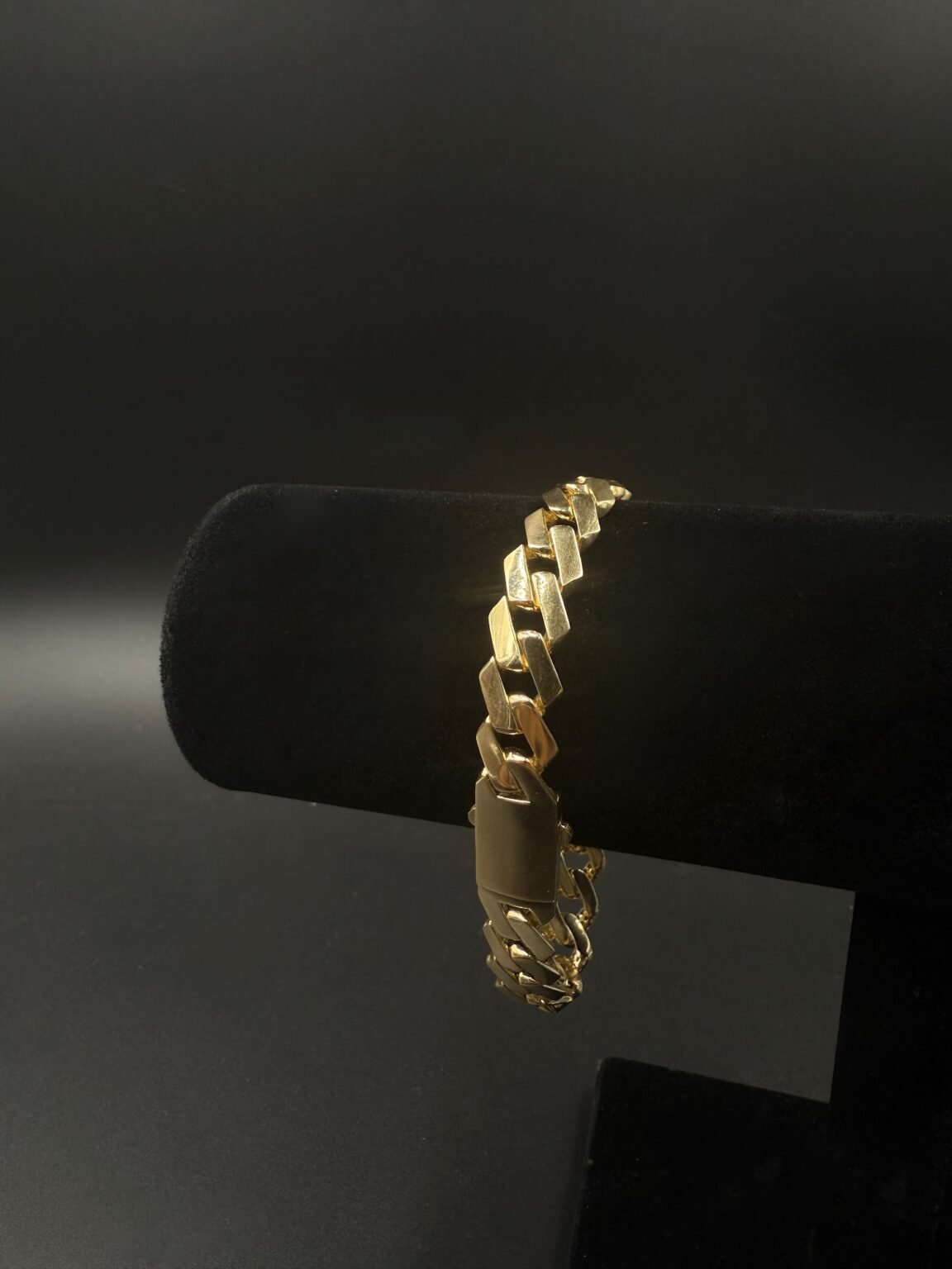 10k gold Cuban bracelet