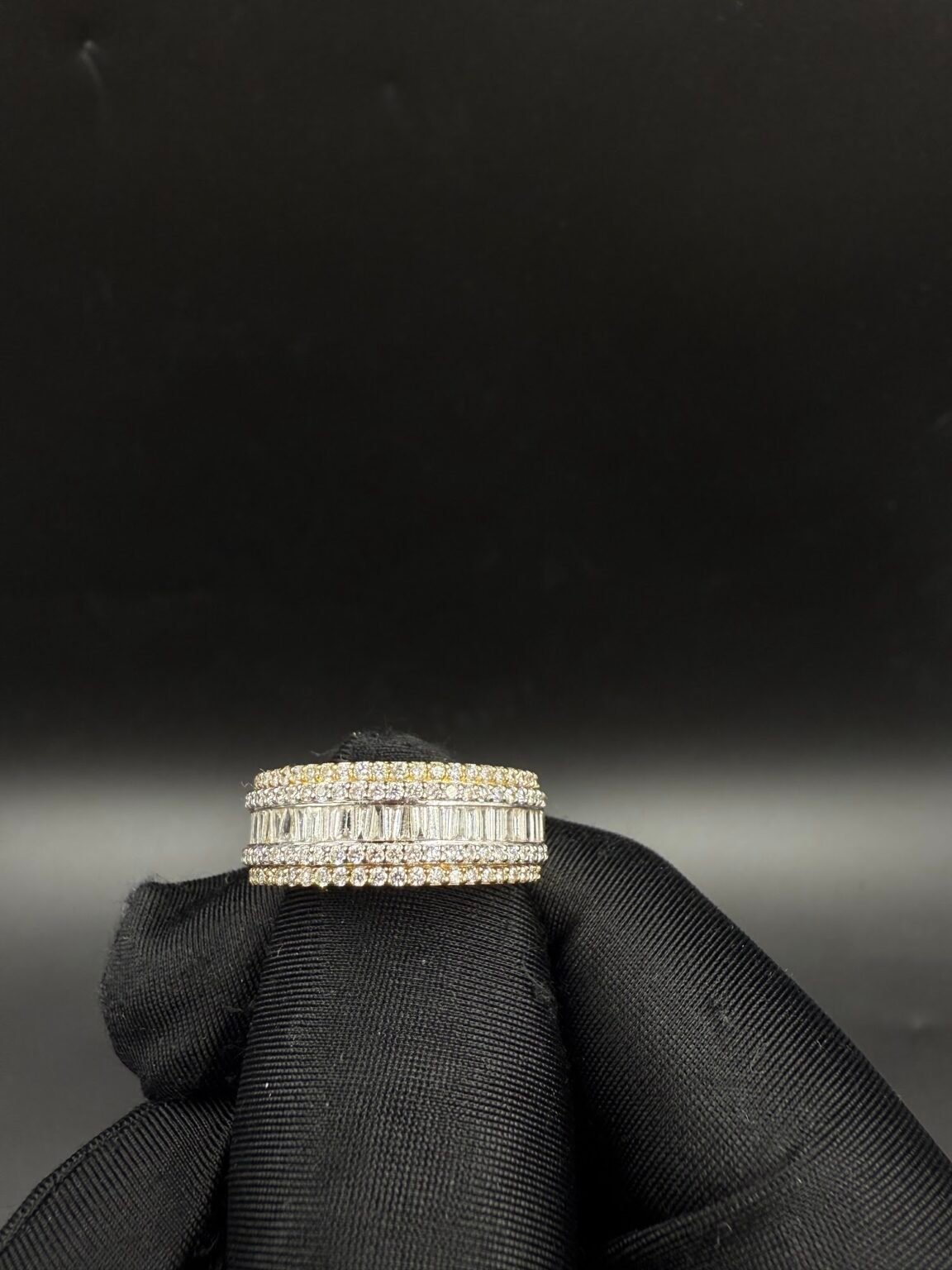 10k gold diamond baguette ring