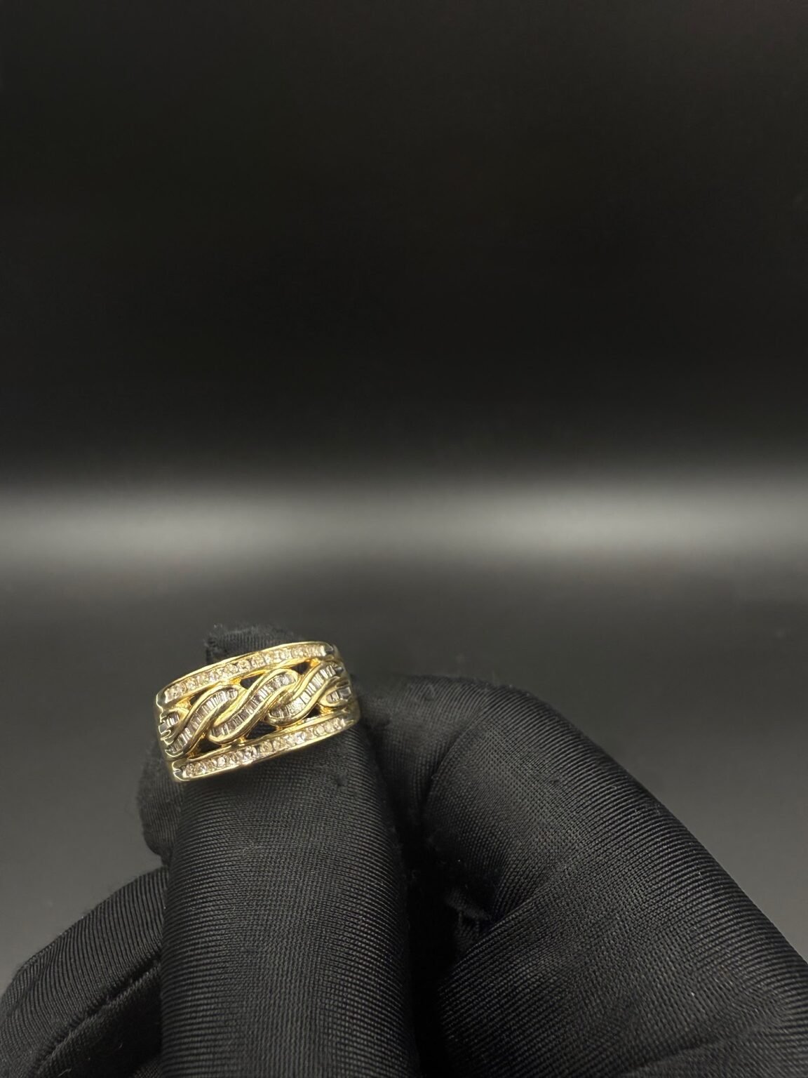 10k gold diamond ring