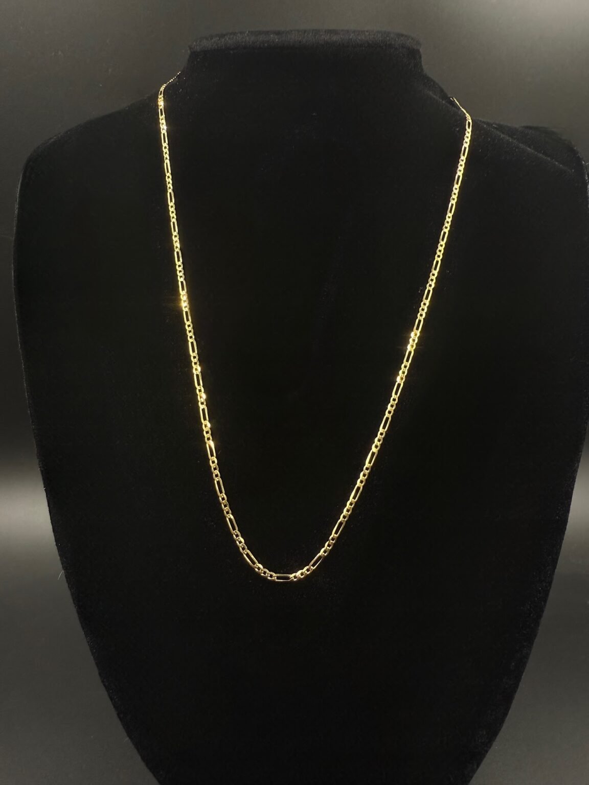 10k gold figaro chain
