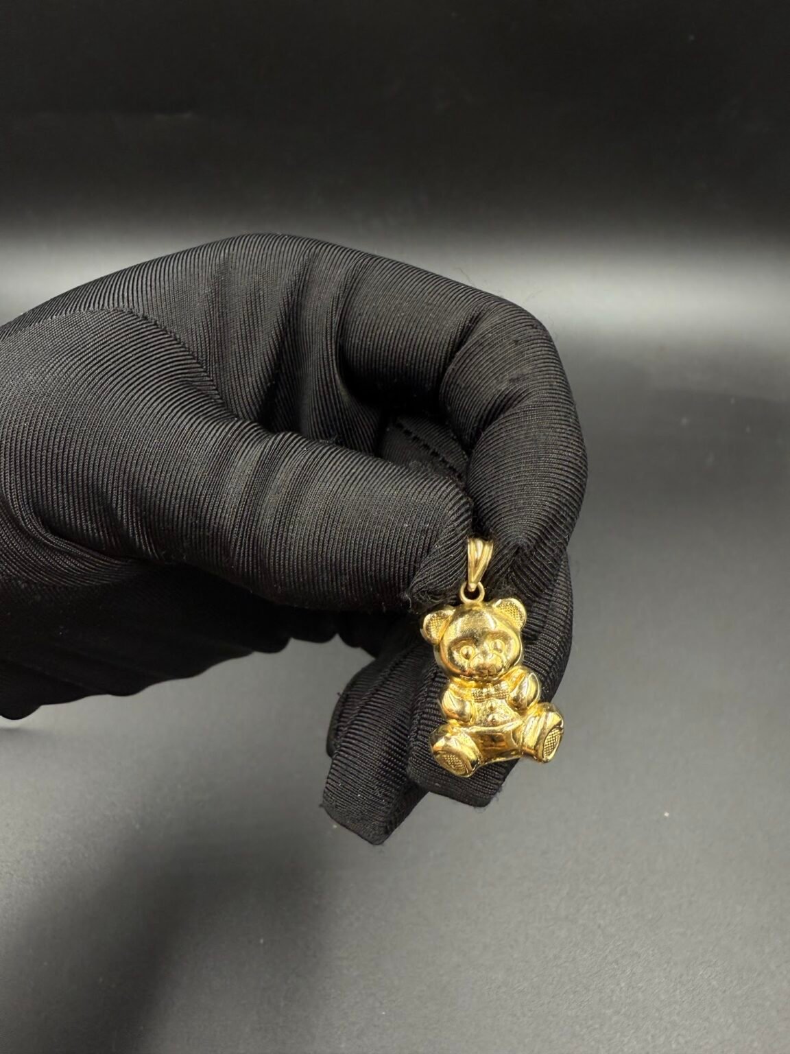 10k gold teddy bear pendant
