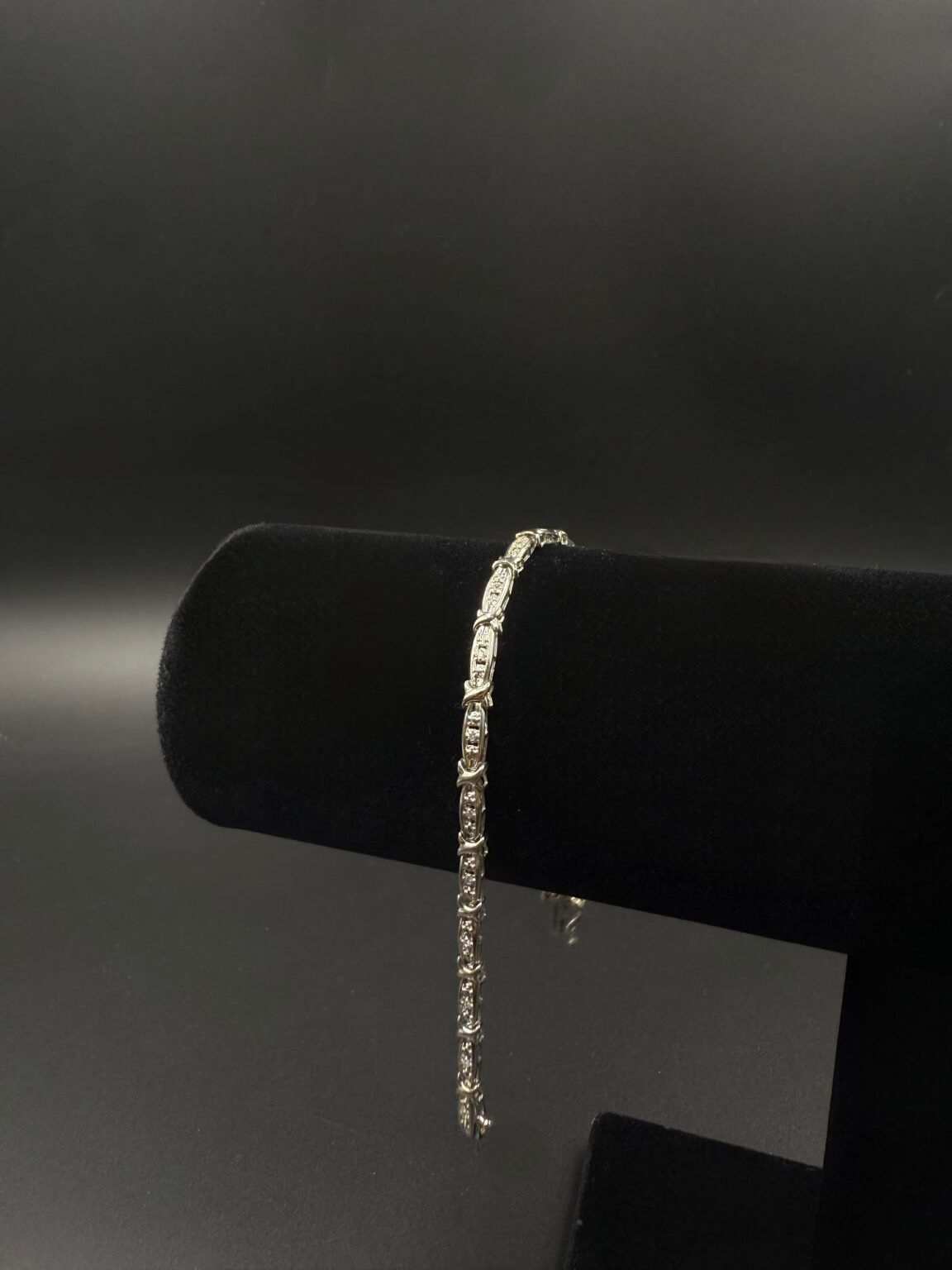 10k white gold diamond bracelet