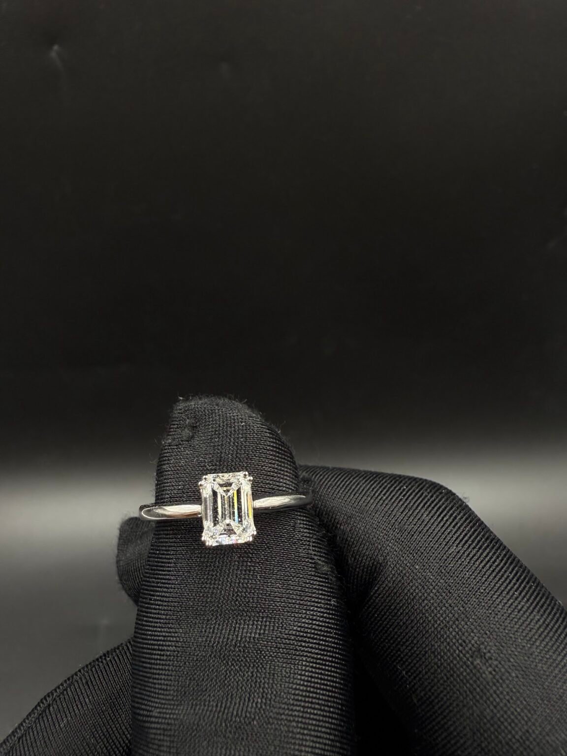14k gold emerald ring