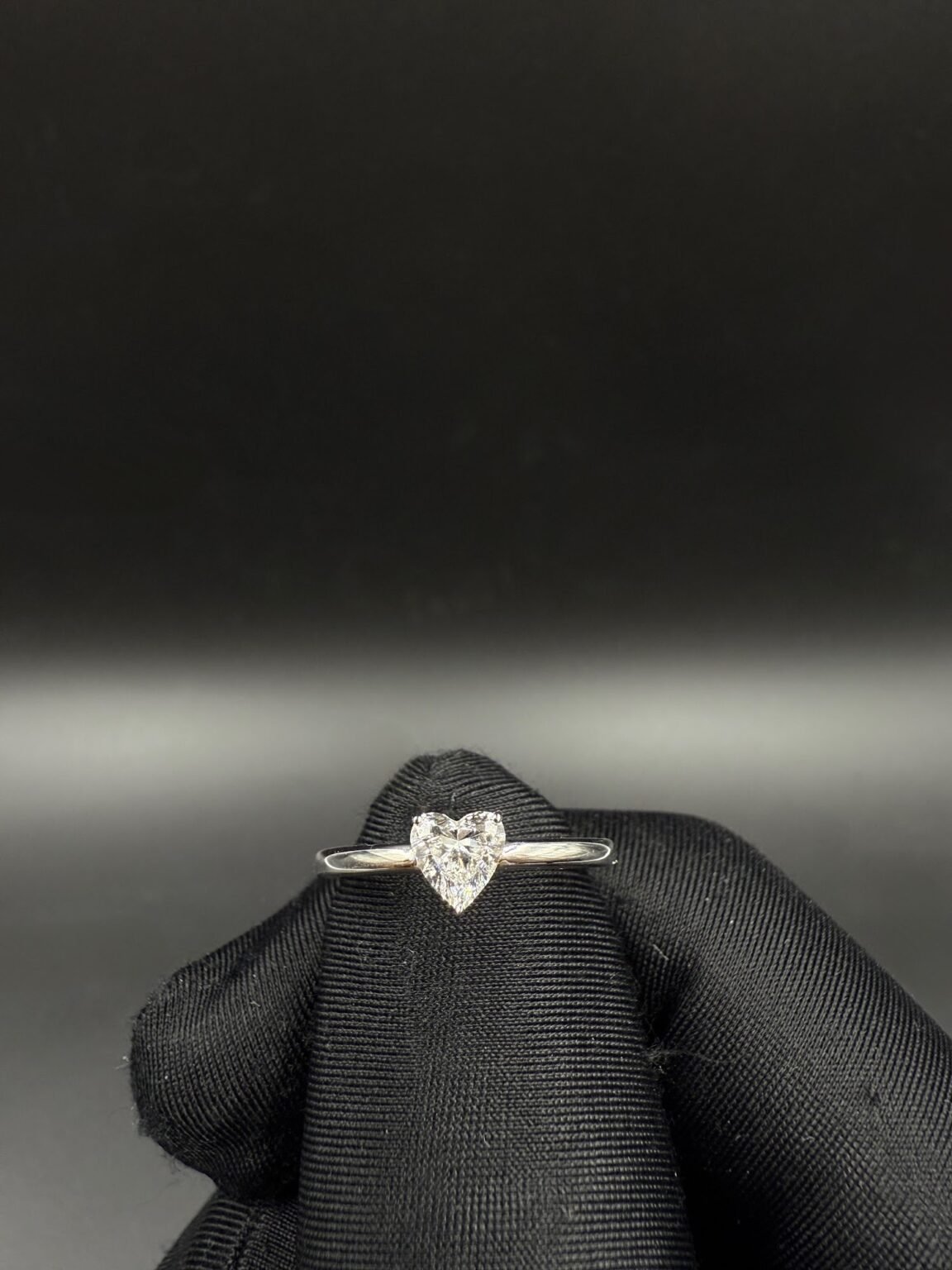 14k gold heart lab diamond ring