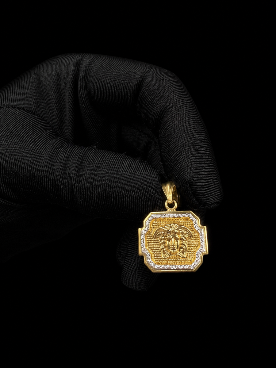 10k gold pendant