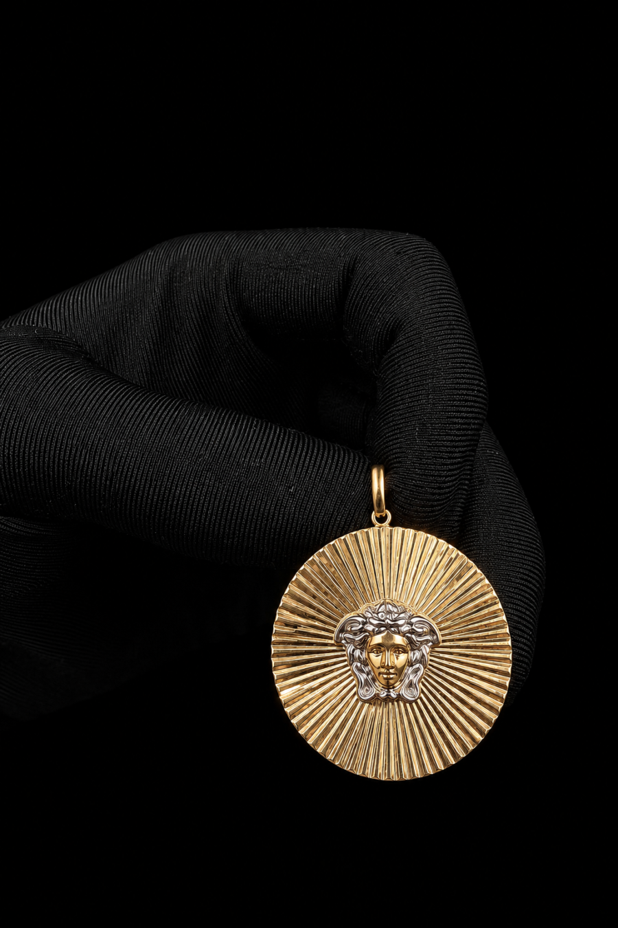 10k gold pendant