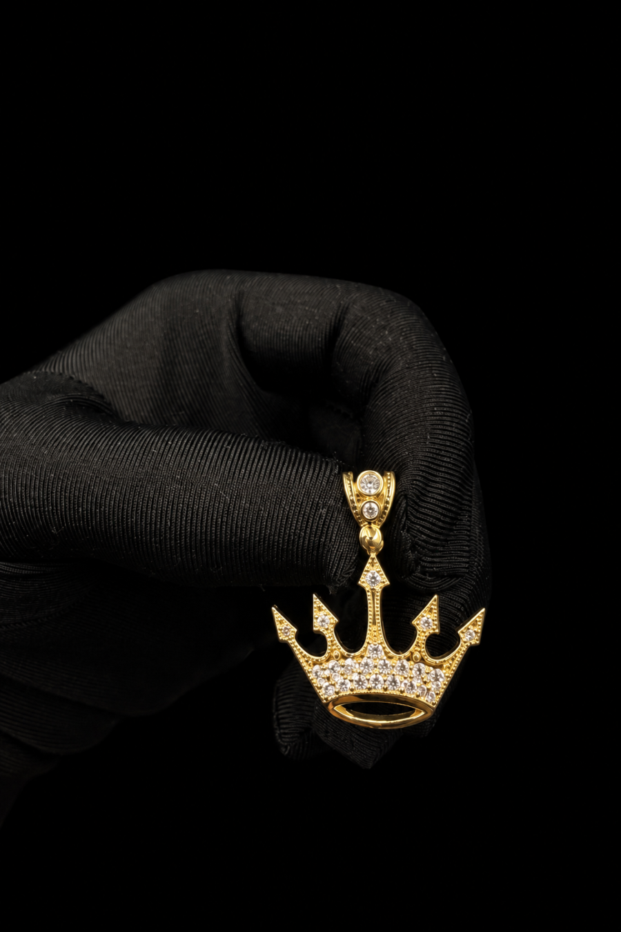 10k gold crown pendant