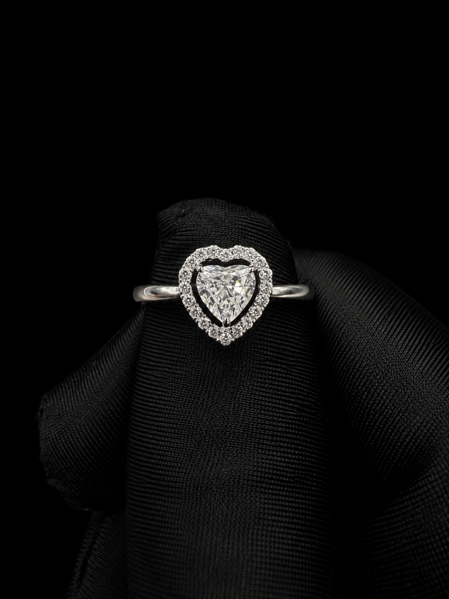 14k gold lab diamond heart ring